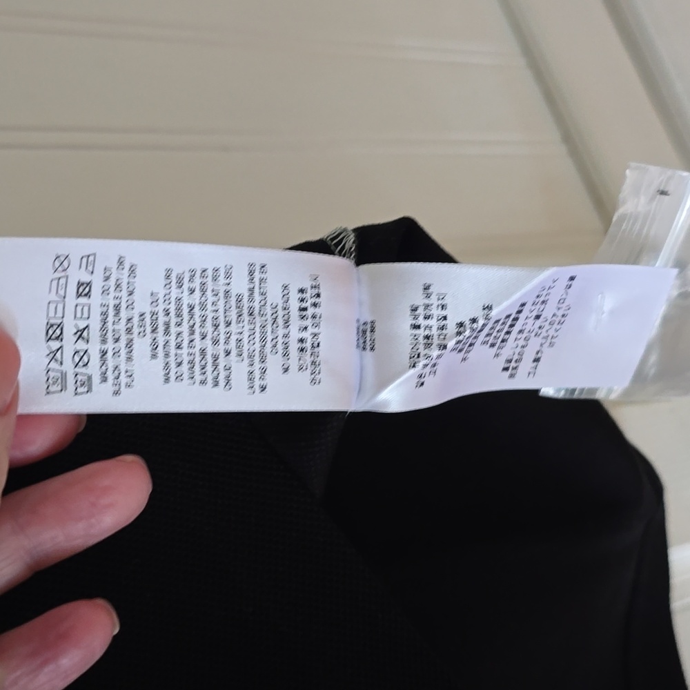12. Burberry M NWT - Picture 10 of 15